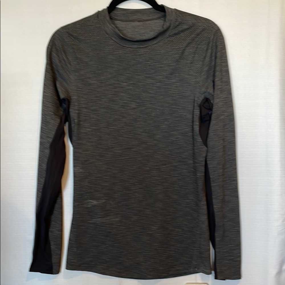 Lululemon “License to Gain” long sleeve shirt - tag on